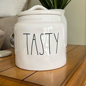 ORIGINAL RAE DUNN JAR TASTY